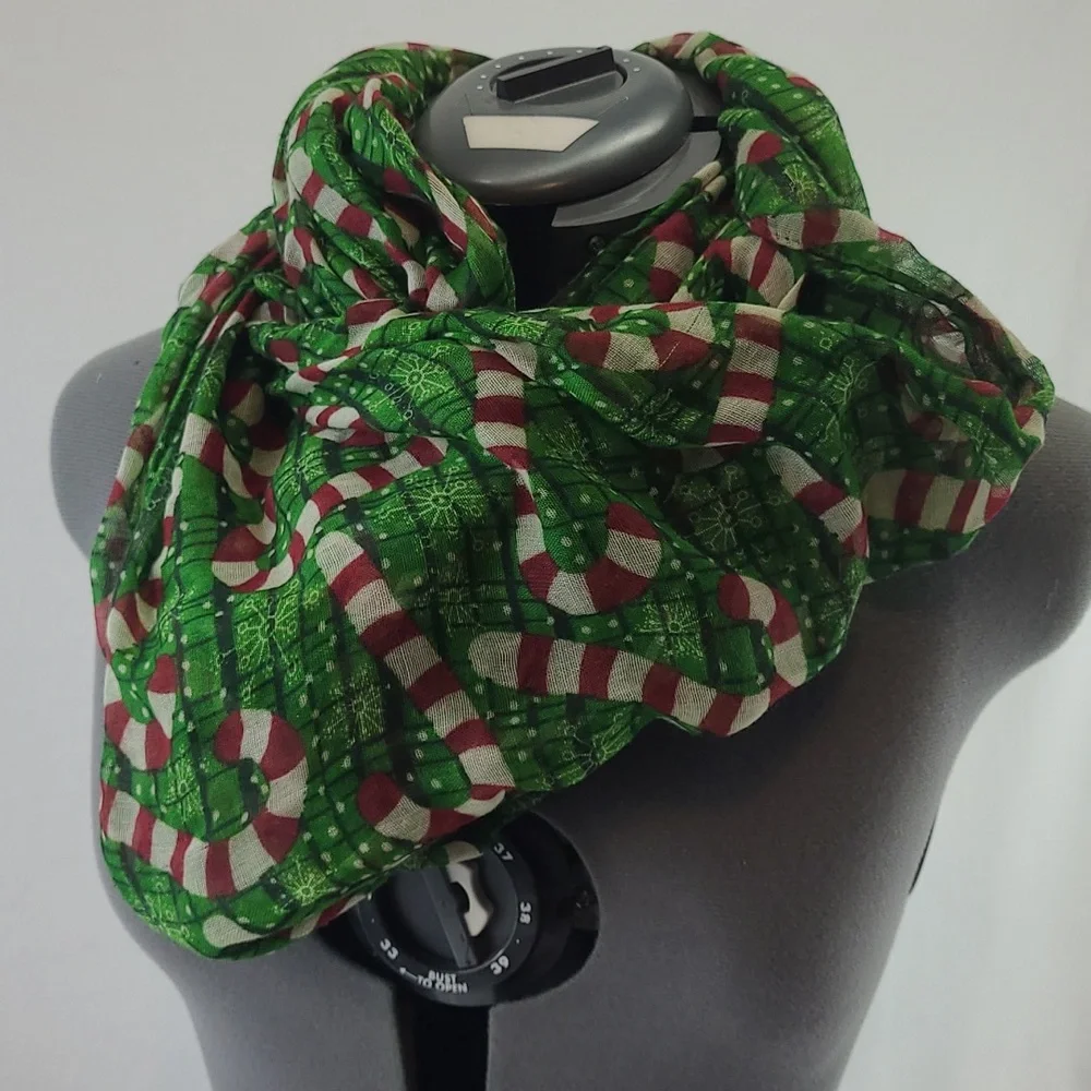 Lot of 9 infinity scarves including Halloween ๐ Christmas ๐ and more! - Picture 9 of 16